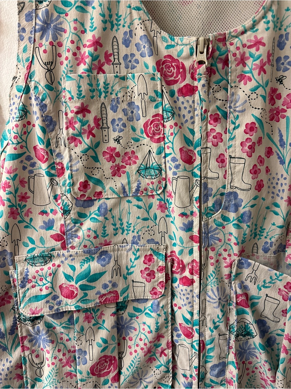 Duluth Trading Co Floral Utility Vest - Picture 2 of 7
